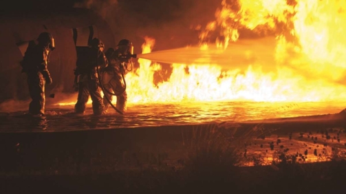 Kebakaran Bengkel di Bekasi Menghanguskan 4 Bus Pariwisata