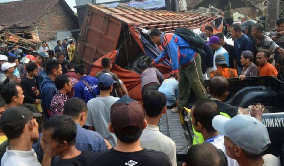 Kecelakaan Truk Tewaskan 11 Orang, Diduga Rem Blong