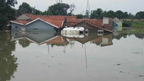 Debit Sungai Naik, Ribuan Rumah di Sintang Kalbar Terendam Banjir