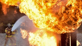 Gedung Anex di Jalan Thamrin Terbakar, 29 Unit Mobil Damkar Dikerahkan