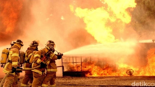Kebakaran Toko Warna-warni di Mojokerto, Polisi Sebut Ada Unsur Kesengajaan