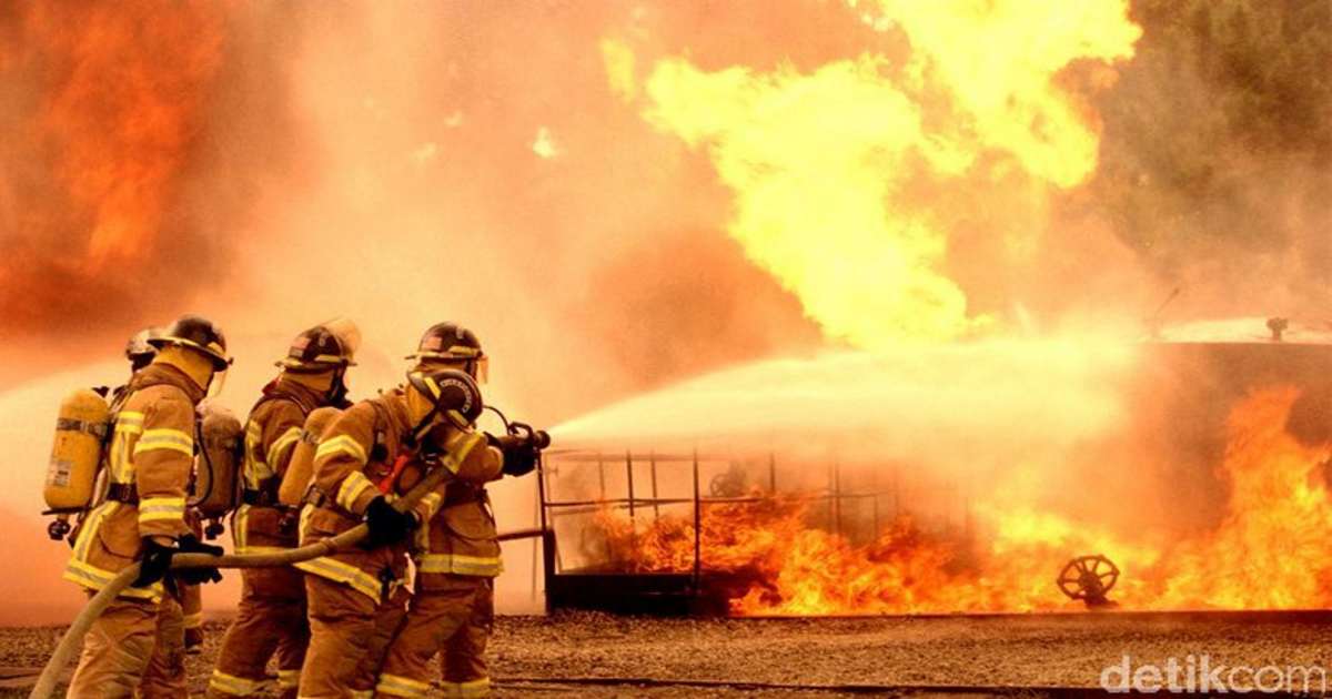 Kebakaran Toko Warna-warni di Mojokerto, Polisi Sebut Ada Unsur