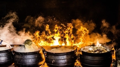 Karena Konsleting Listrik, Pasar Agung Depok Terbakar