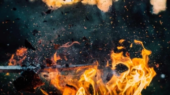 10 Ton Bawang Hangus Terbakar di Tegal