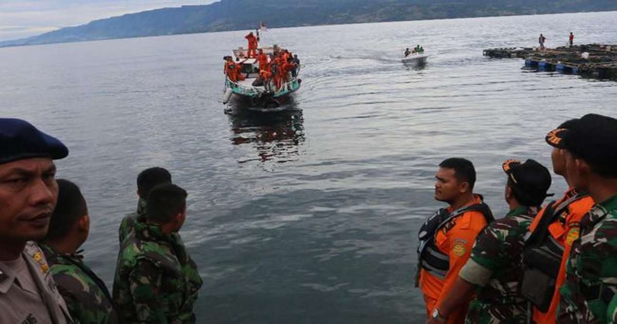 Kapal Lestari Maju Karam di Perairan Selayar