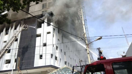 Korsleting Listrik, Apartemen di Medan Hangus Dilalap Api