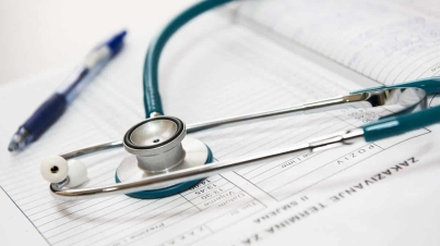 Gambar Punya BPJS atau Asuransi kesehatan Swasta